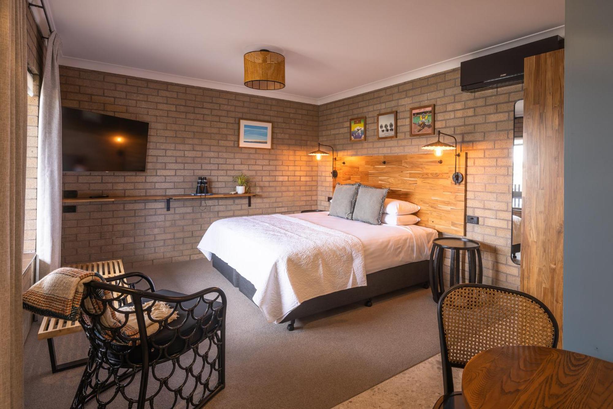 Bermagui Beach Hotel Экстерьер фото