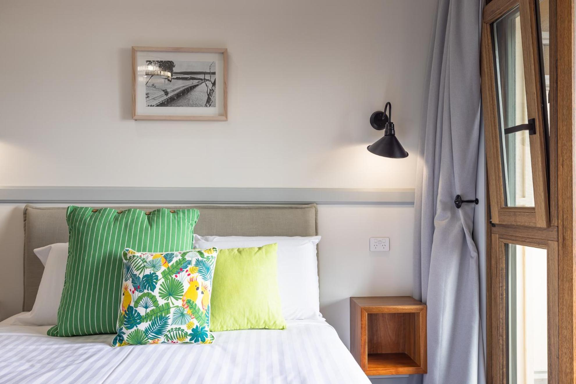 Bermagui Beach Hotel Номер фото