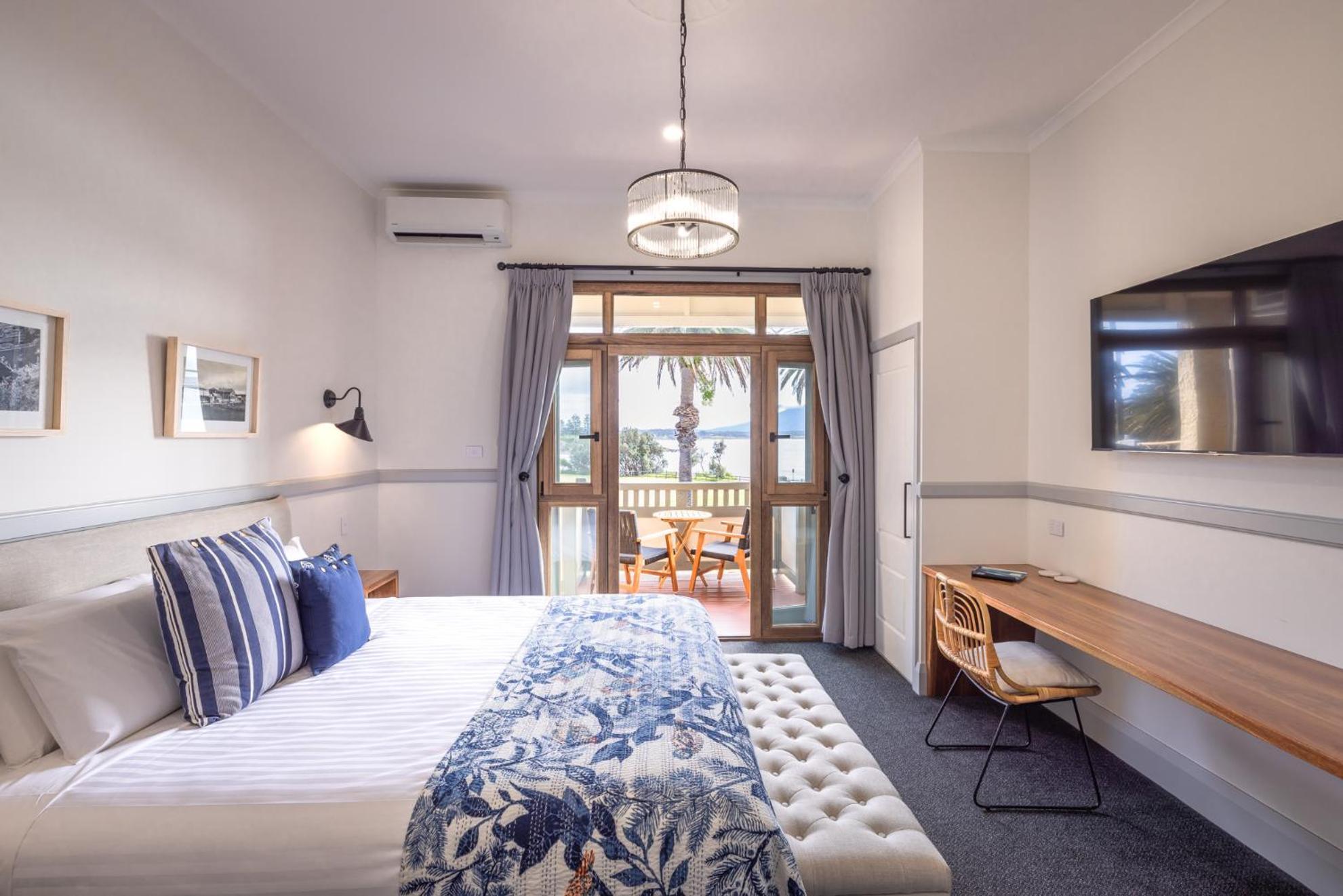Bermagui Beach Hotel Номер фото