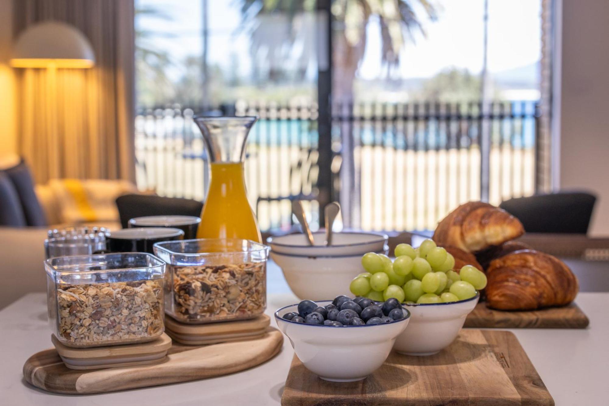 Bermagui Beach Hotel Экстерьер фото