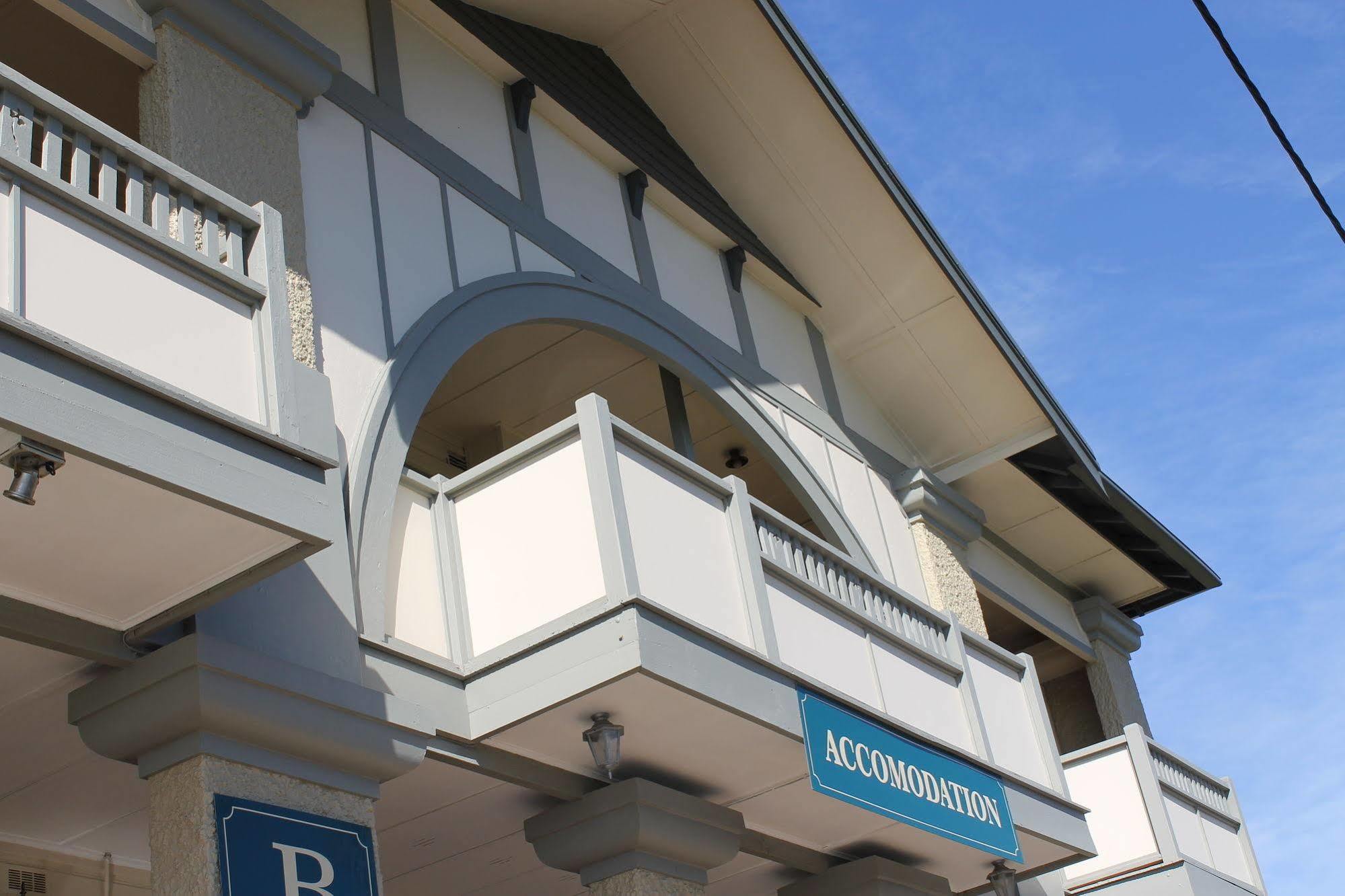 Bermagui Beach Hotel Экстерьер фото